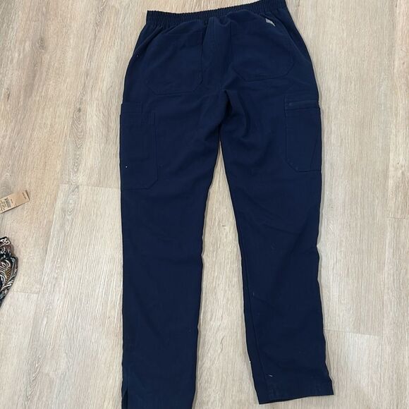 Figs XS Scrub Pants - Picture 5 of 5